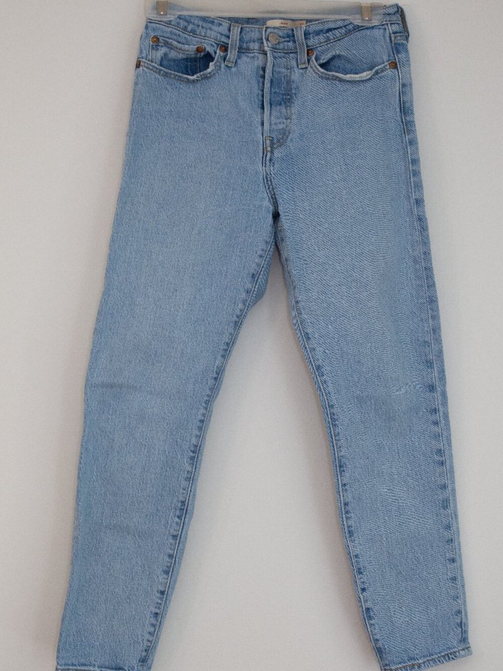 Levi’s Wedgie Fit Women’s Jeans Size 27 Light Wash High Rise Button Fly Denim